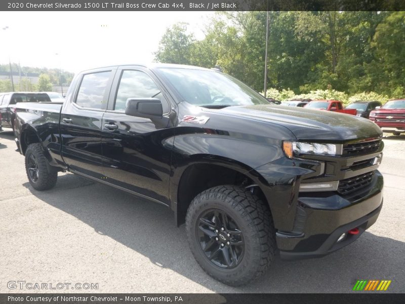 Front 3/4 View of 2020 Silverado 1500 LT Trail Boss Crew Cab 4x4