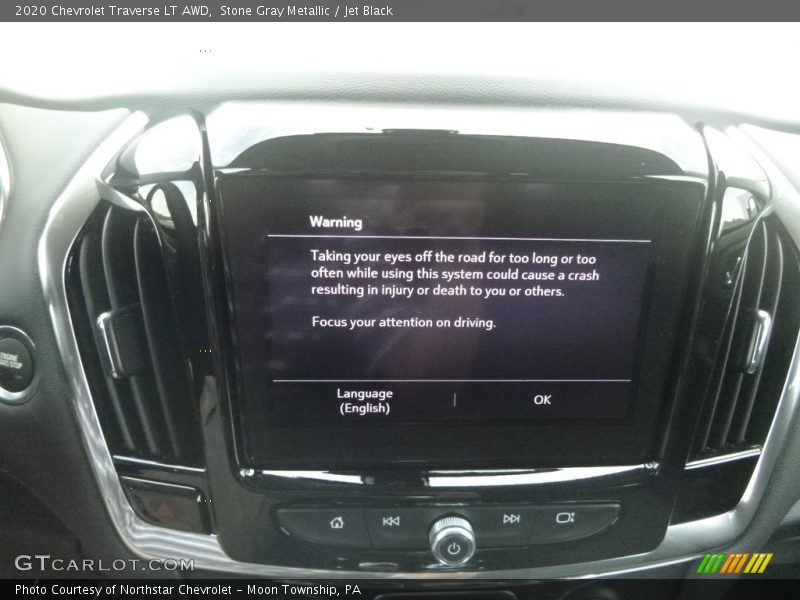 Stone Gray Metallic / Jet Black 2020 Chevrolet Traverse LT AWD