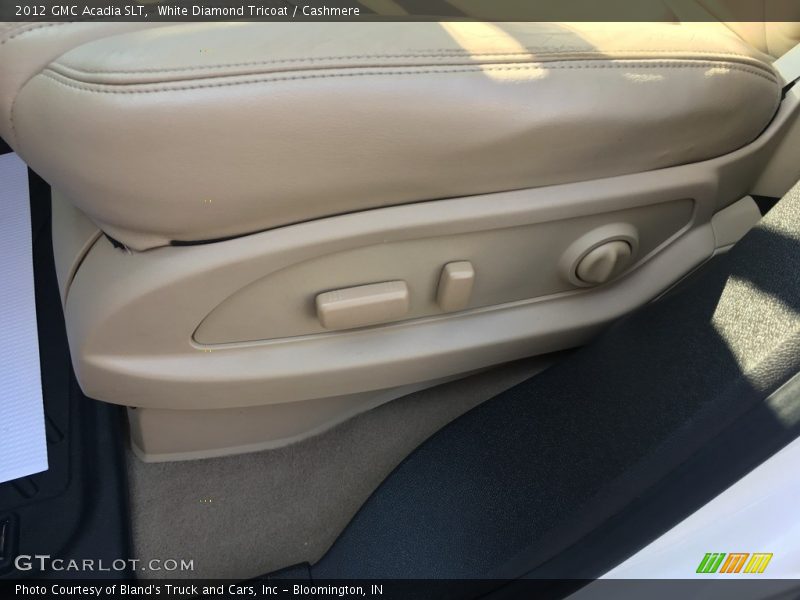 White Diamond Tricoat / Cashmere 2012 GMC Acadia SLT