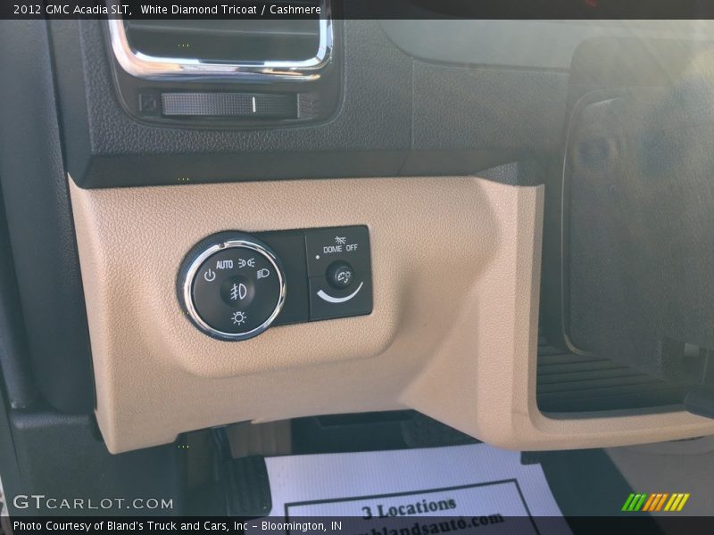 White Diamond Tricoat / Cashmere 2012 GMC Acadia SLT