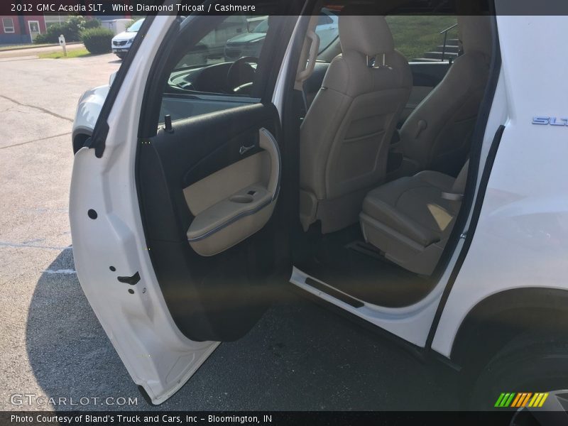White Diamond Tricoat / Cashmere 2012 GMC Acadia SLT