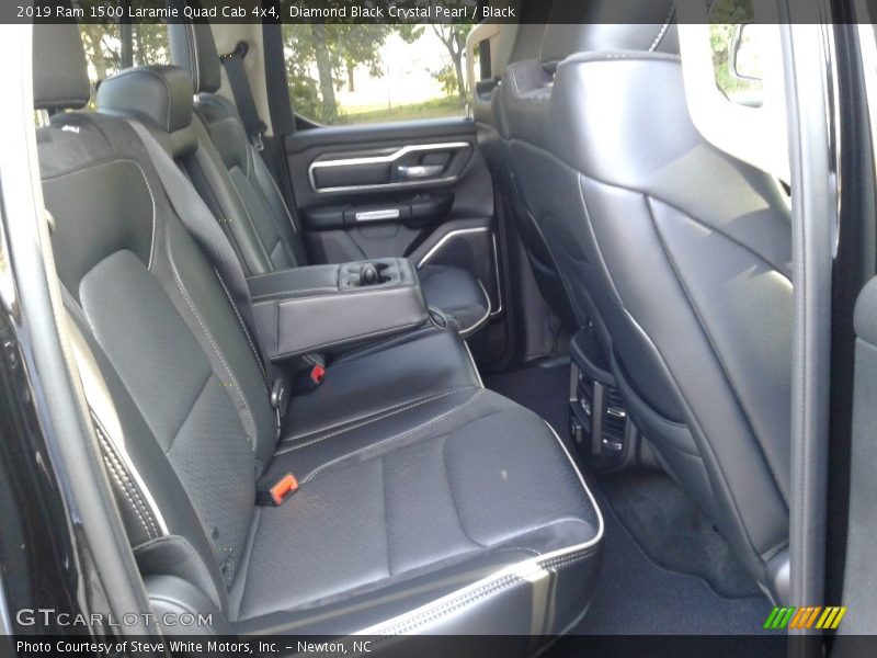 Diamond Black Crystal Pearl / Black 2019 Ram 1500 Laramie Quad Cab 4x4