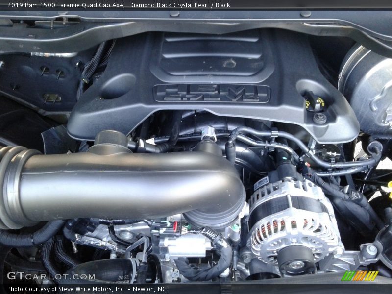 Diamond Black Crystal Pearl / Black 2019 Ram 1500 Laramie Quad Cab 4x4