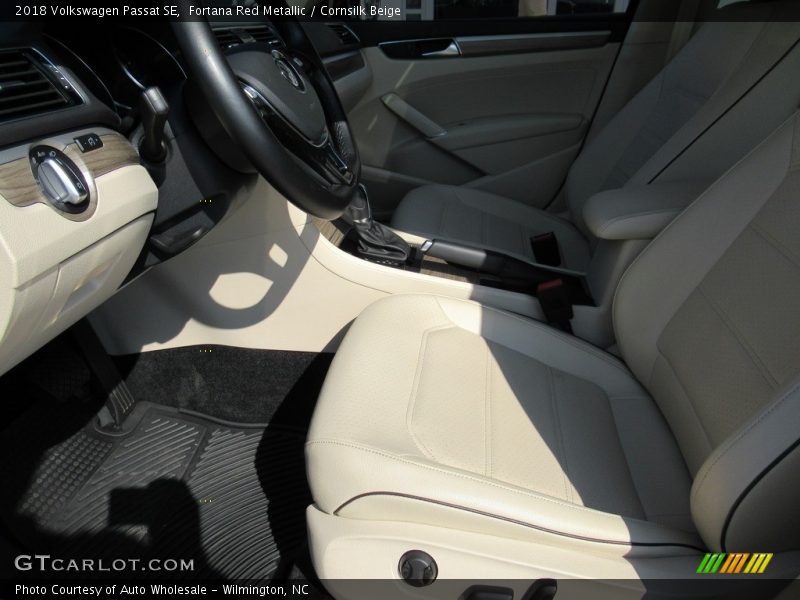 Fortana Red Metallic / Cornsilk Beige 2018 Volkswagen Passat SE