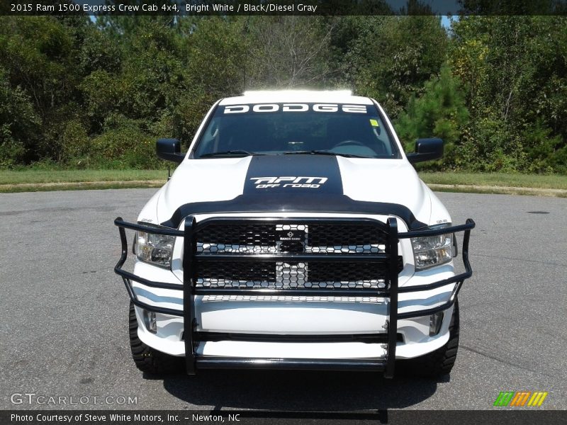 Bright White / Black/Diesel Gray 2015 Ram 1500 Express Crew Cab 4x4