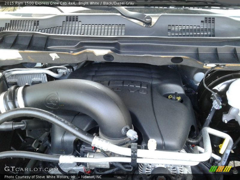 Bright White / Black/Diesel Gray 2015 Ram 1500 Express Crew Cab 4x4