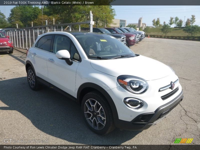 Bianco Gelato (White) / Brown 2019 Fiat 500X Trekking AWD