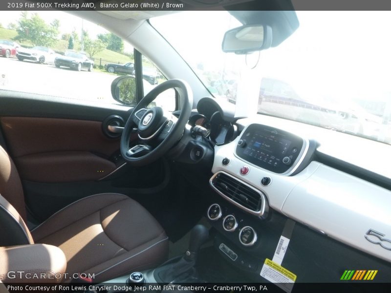 Bianco Gelato (White) / Brown 2019 Fiat 500X Trekking AWD