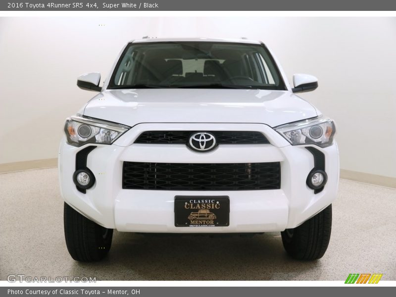 Super White / Black 2016 Toyota 4Runner SR5 4x4