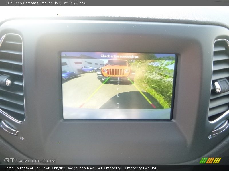 White / Black 2019 Jeep Compass Latitude 4x4