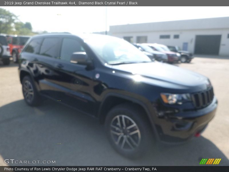Diamond Black Crystal Pearl / Black 2019 Jeep Grand Cherokee Trailhawk 4x4