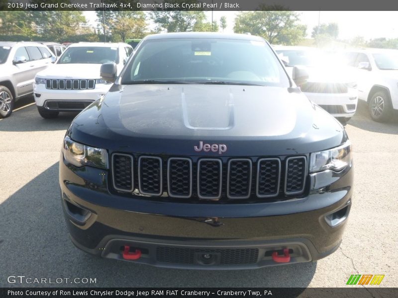 Diamond Black Crystal Pearl / Black 2019 Jeep Grand Cherokee Trailhawk 4x4