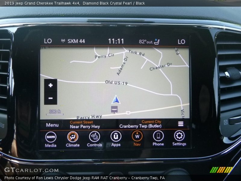 Navigation of 2019 Grand Cherokee Trailhawk 4x4