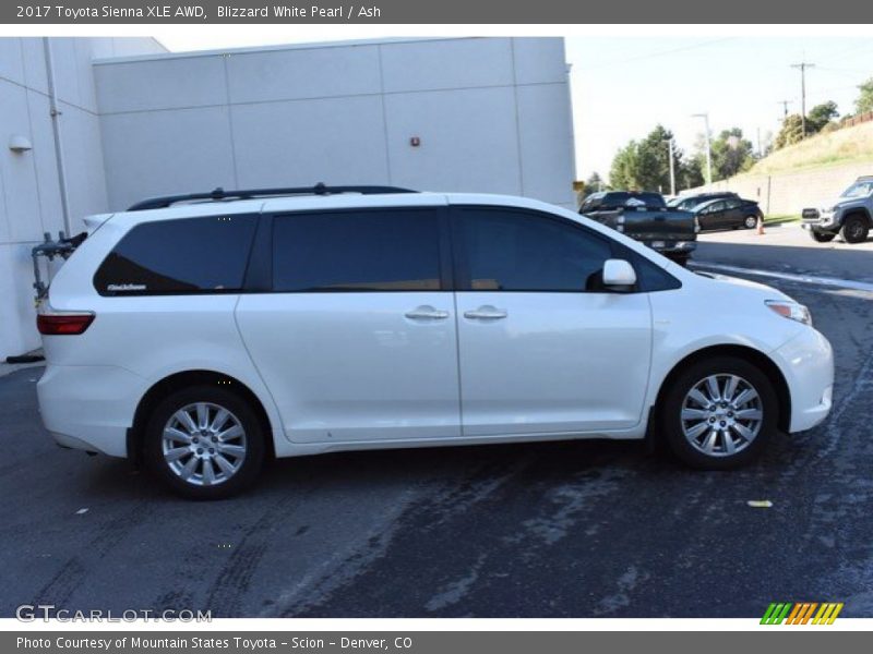 Blizzard White Pearl / Ash 2017 Toyota Sienna XLE AWD
