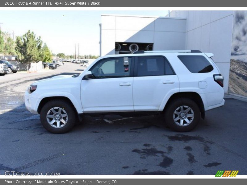 Super White / Black 2016 Toyota 4Runner Trail 4x4