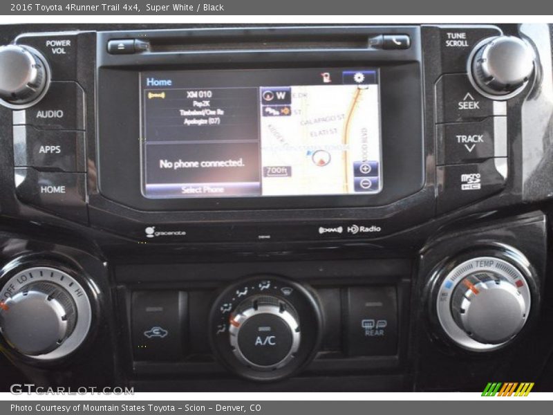 Super White / Black 2016 Toyota 4Runner Trail 4x4