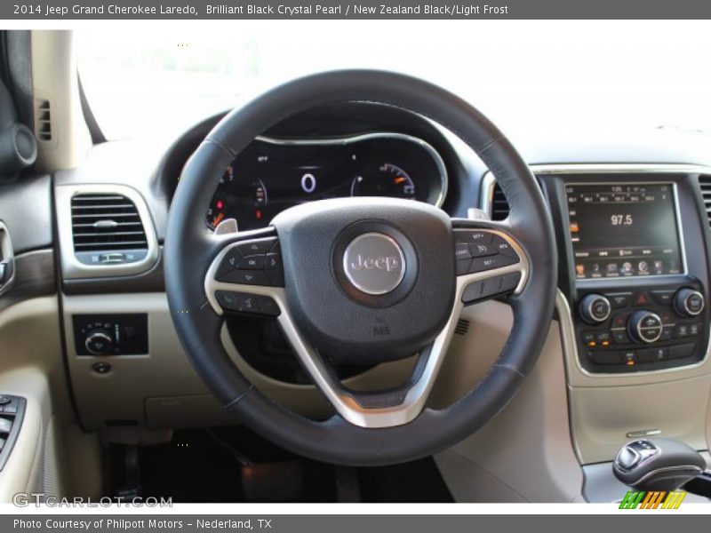 Brilliant Black Crystal Pearl / New Zealand Black/Light Frost 2014 Jeep Grand Cherokee Laredo
