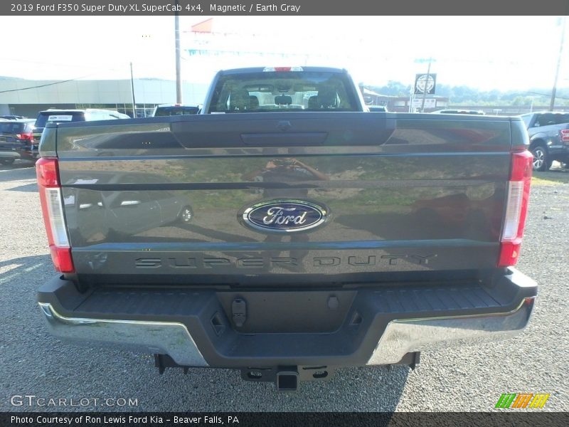 Magnetic / Earth Gray 2019 Ford F350 Super Duty XL SuperCab 4x4