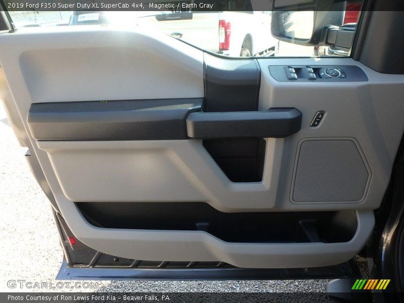 Magnetic / Earth Gray 2019 Ford F350 Super Duty XL SuperCab 4x4