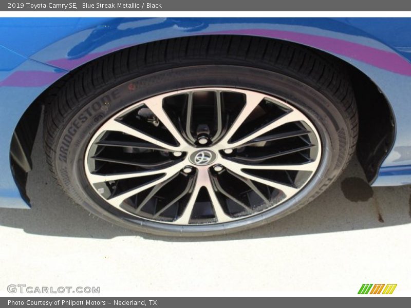 Blue Streak Metallic / Black 2019 Toyota Camry SE