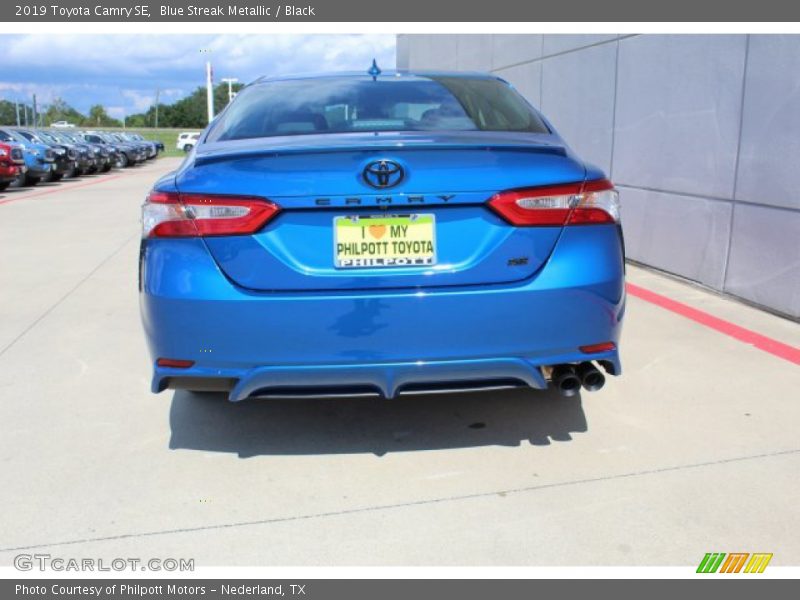 Blue Streak Metallic / Black 2019 Toyota Camry SE