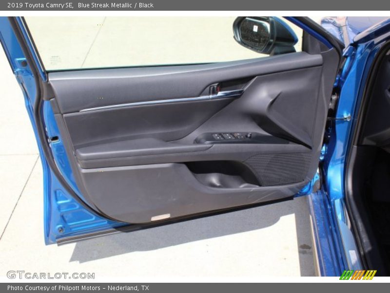 Blue Streak Metallic / Black 2019 Toyota Camry SE
