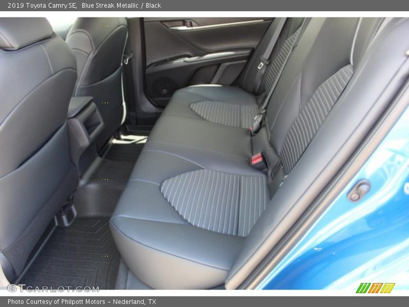 Blue Streak Metallic / Black 2019 Toyota Camry SE