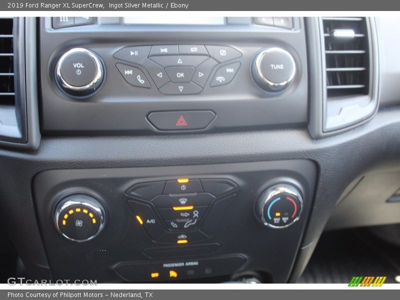 Ingot Silver Metallic / Ebony 2019 Ford Ranger XL SuperCrew