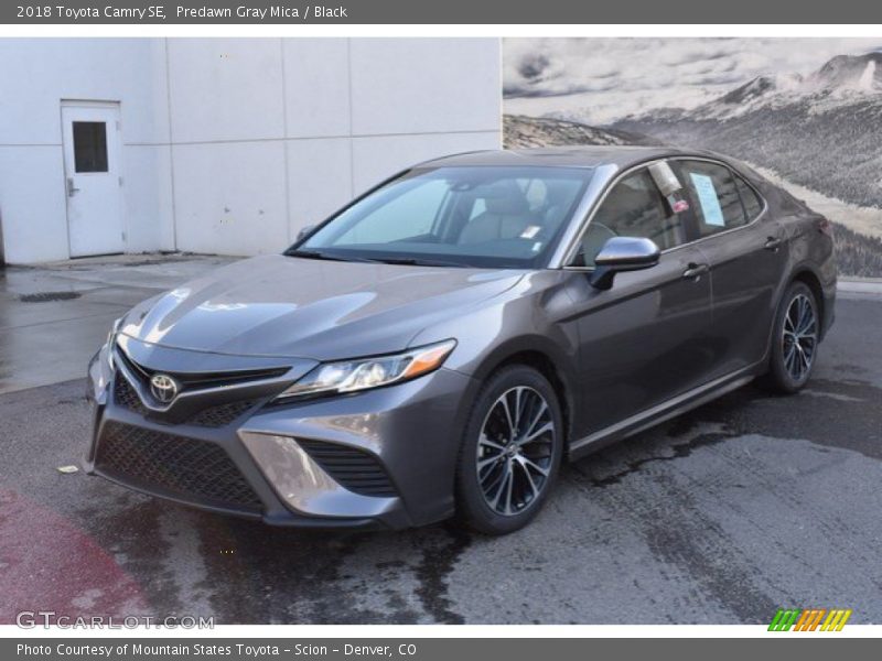 Predawn Gray Mica / Black 2018 Toyota Camry SE