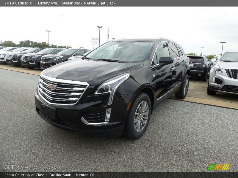 Stellar Black Metallic / Jet Black 2019 Cadillac XT5 Luxury AWD