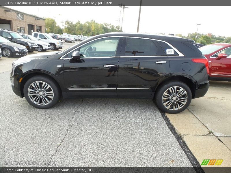 Stellar Black Metallic / Jet Black 2019 Cadillac XT5 Luxury AWD