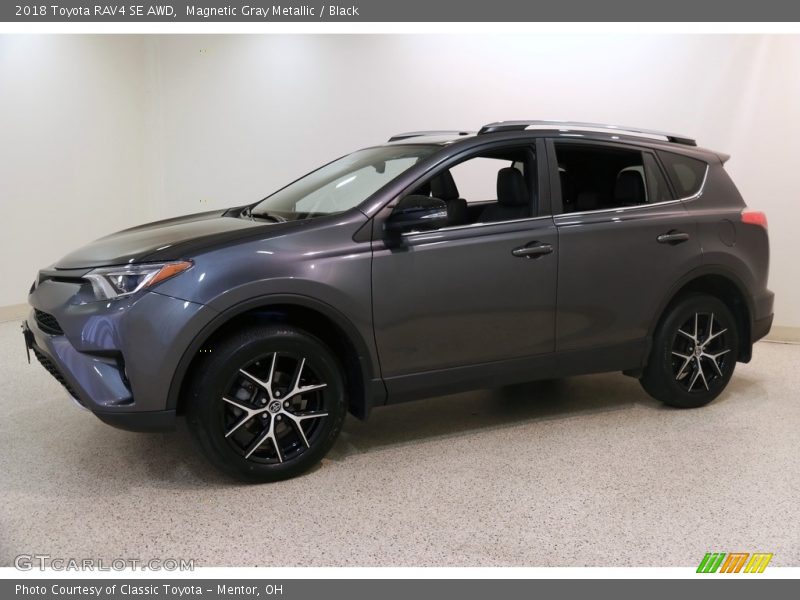 Magnetic Gray Metallic / Black 2018 Toyota RAV4 SE AWD