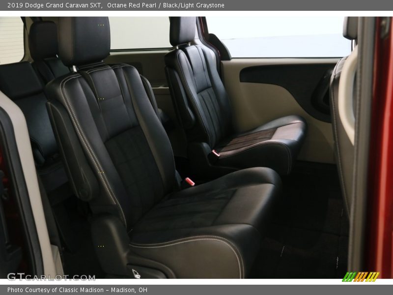 Octane Red Pearl / Black/Light Graystone 2019 Dodge Grand Caravan SXT