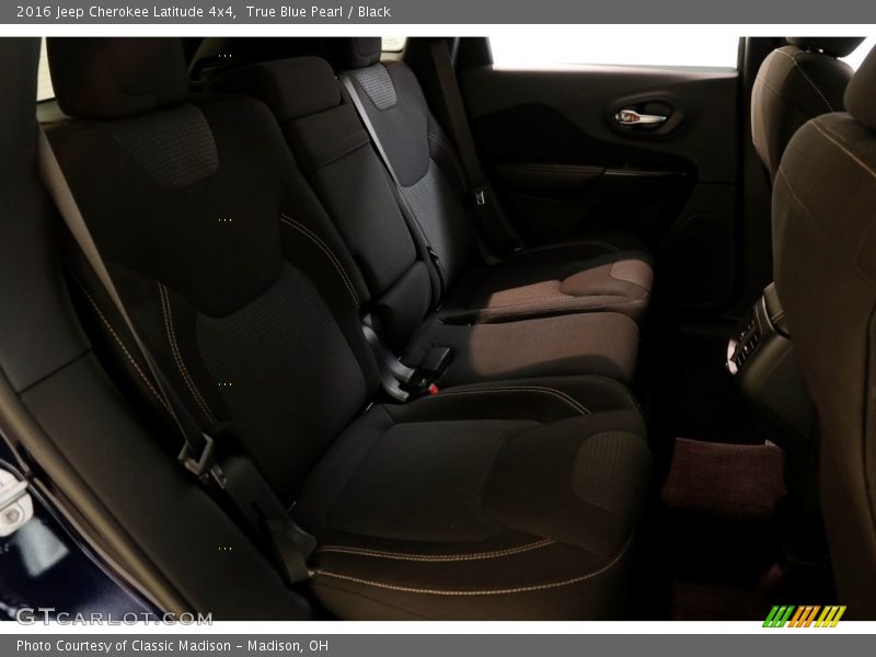 True Blue Pearl / Black 2016 Jeep Cherokee Latitude 4x4