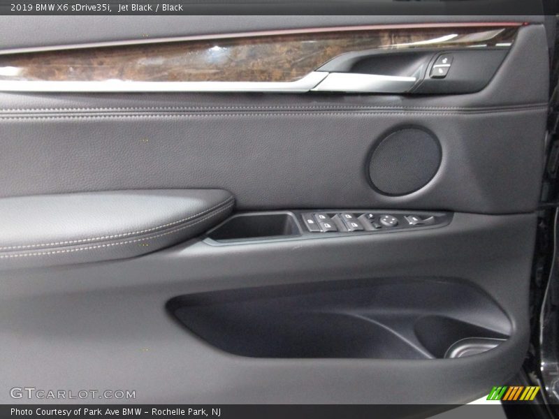 Jet Black / Black 2019 BMW X6 sDrive35i
