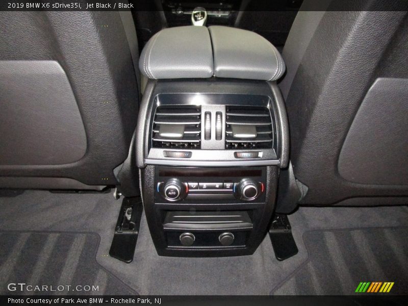 Jet Black / Black 2019 BMW X6 sDrive35i