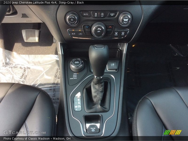 Sting-Gray / Black 2020 Jeep Cherokee Latitude Plus 4x4
