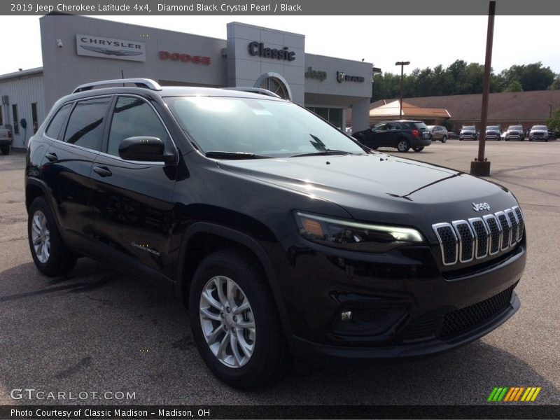 Diamond Black Crystal Pearl / Black 2019 Jeep Cherokee Latitude 4x4