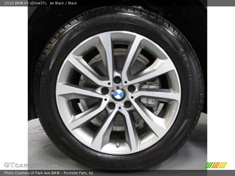 Jet Black / Black 2019 BMW X6 sDrive35i