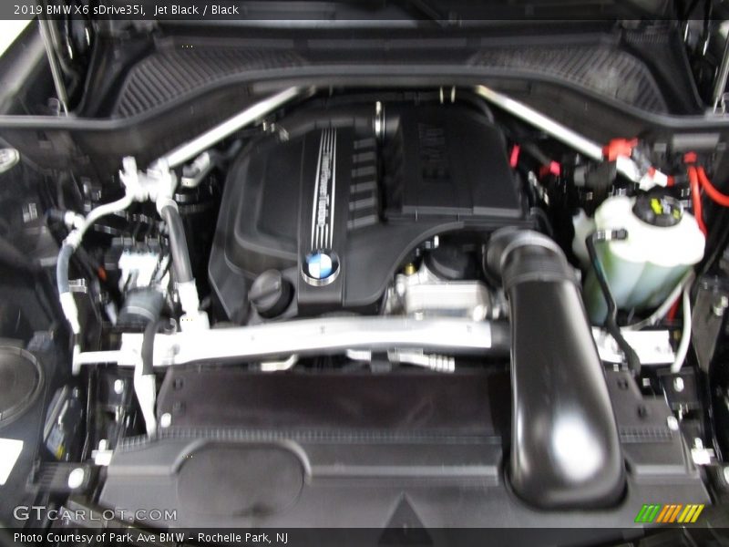 Jet Black / Black 2019 BMW X6 sDrive35i