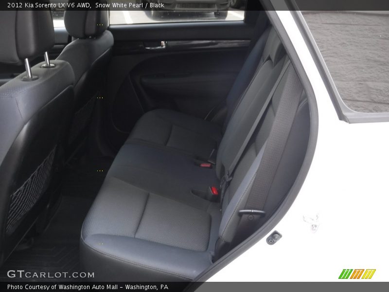 Snow White Pearl / Black 2012 Kia Sorento LX V6 AWD