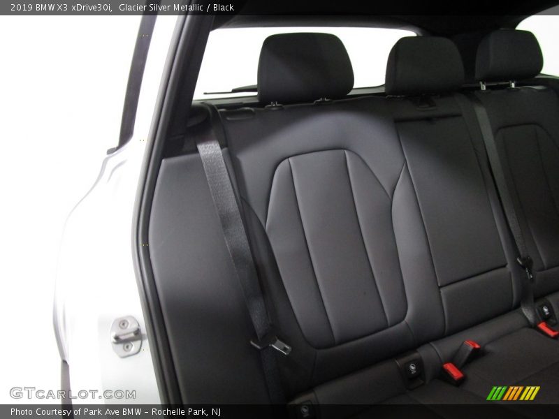 Glacier Silver Metallic / Black 2019 BMW X3 xDrive30i