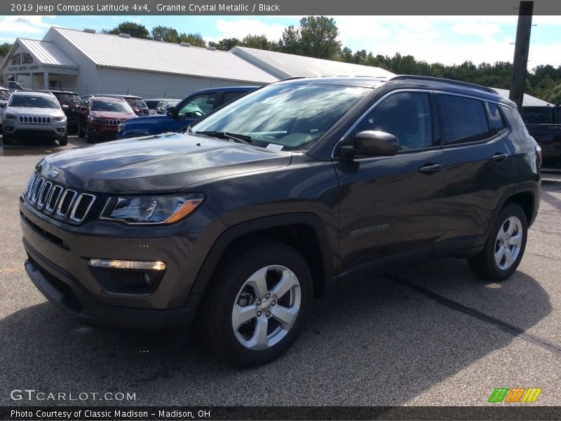 Granite Crystal Metallic / Black 2019 Jeep Compass Latitude 4x4