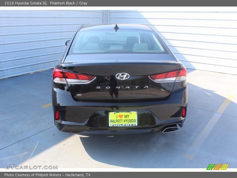 Phantom Black / Gray 2019 Hyundai Sonata SE