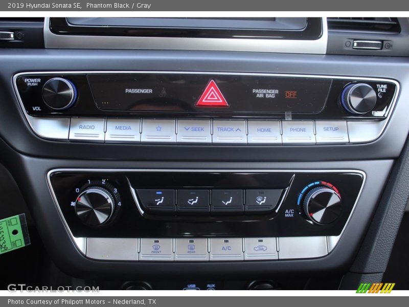 Phantom Black / Gray 2019 Hyundai Sonata SE