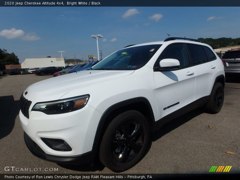 Bright White / Black 2020 Jeep Cherokee Altitude 4x4