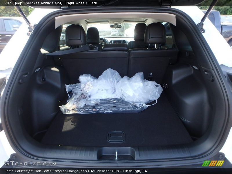 Bright White / Black 2020 Jeep Cherokee Altitude 4x4