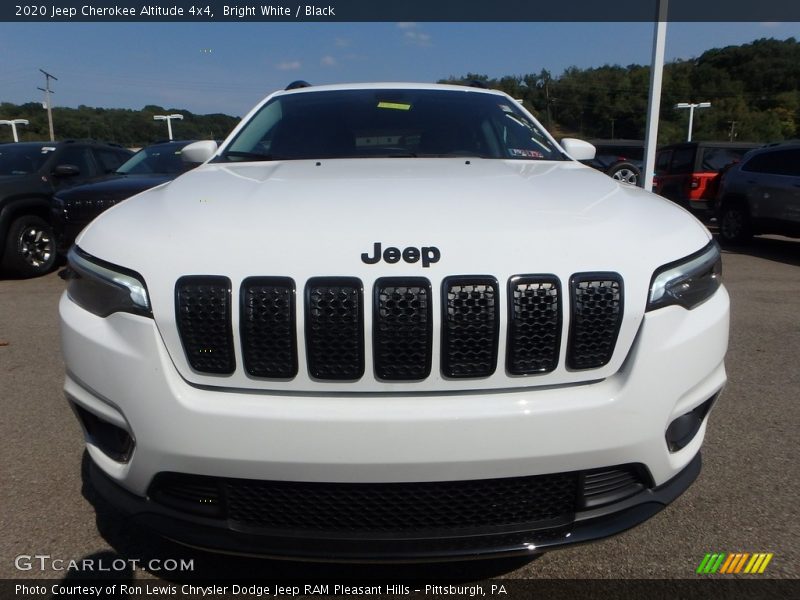 Bright White / Black 2020 Jeep Cherokee Altitude 4x4