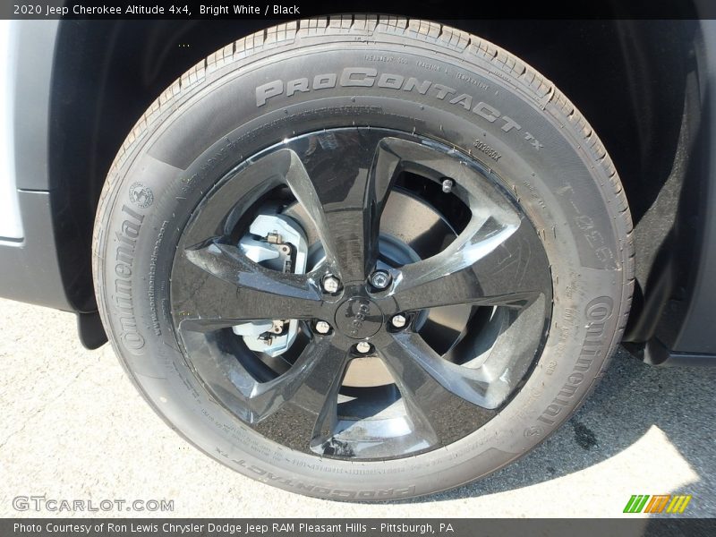 Bright White / Black 2020 Jeep Cherokee Altitude 4x4