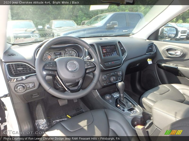 Bright White / Black 2020 Jeep Cherokee Altitude 4x4